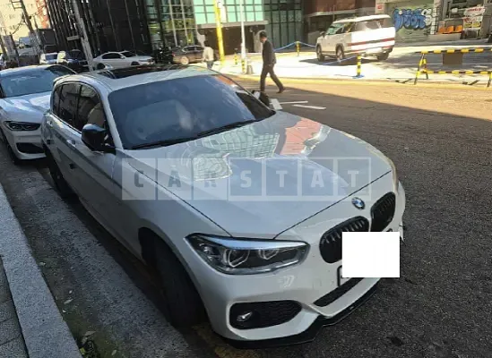 Photo 2 of 50: 2018 BMW 118d — Korean insurance auction