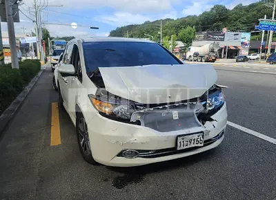 Photo 1 of 5: 2015 Honda Odyssey, VIN 5KBRL5860FB601257 — Korean insurance auction