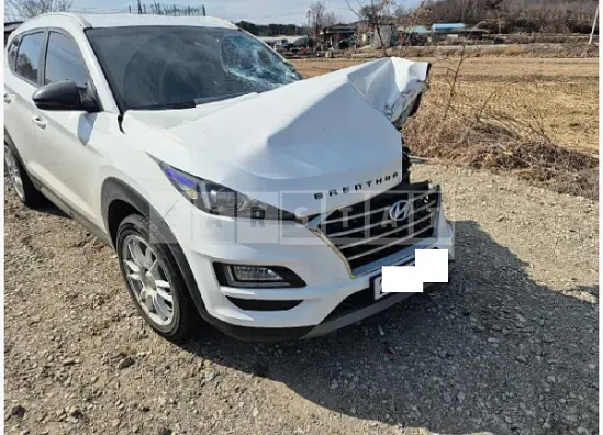 Photo 2 of 17: 2019 Hyundai Tucson — Korean insurance auction