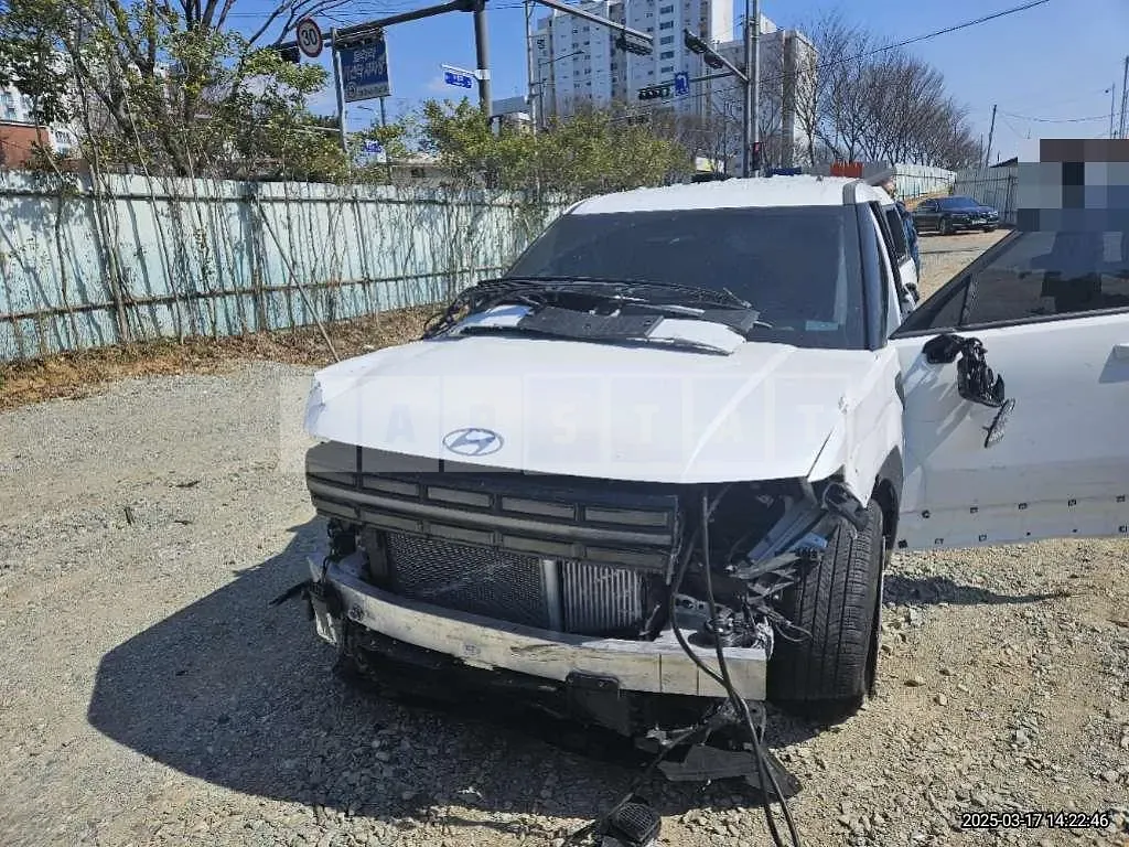 Photo 2 of 20: 2024 Hyundai Santa Fe MX5 Hybrid — Korean insurance auction