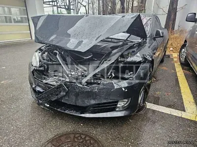 Photo 1 of 32: 2020 Tesla Model S Long Range — Korean insurance auction