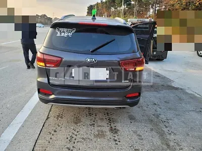 Photo 1 of 16: 2017 Kia Sorento 2.0 — Korean insurance auction